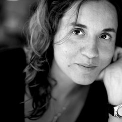 Leila Minano